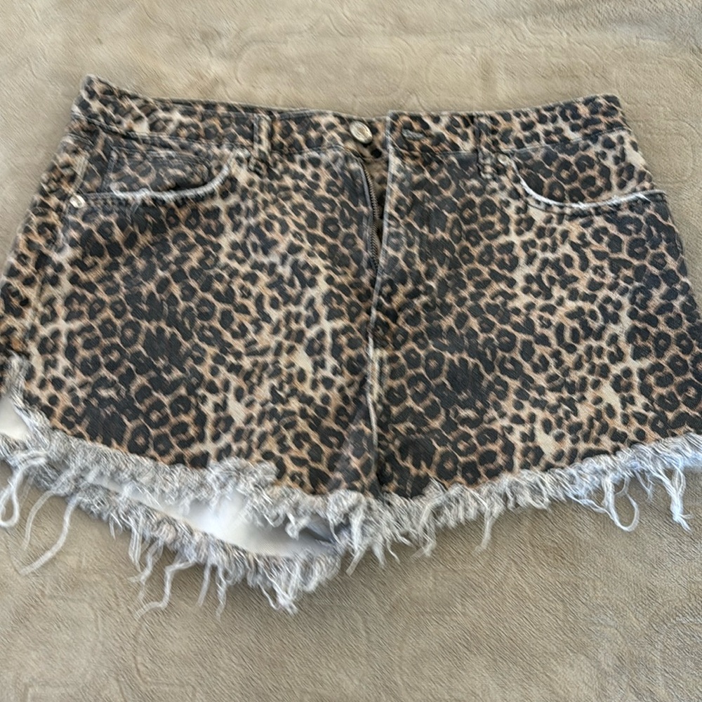 Forever 21 Leopard Print High Waist Shorts